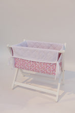 Cargar imagen en el visor de la galería, CUNA FLORES ROSAS
